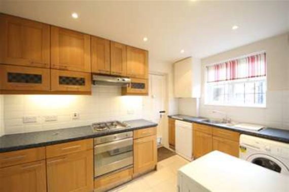 2 bedroom Flat to re...